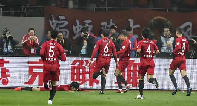 无人入选国家队+迎回超级外援布朗!北京男篮新赛季已无丢冠理由