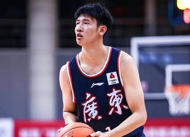 麦蒂预测:文班亚马新赛季率领马刺夺冠 包揽三项MVP+DPOY