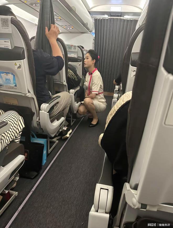 每体：贝克汉姆儿子罗密欧穿阿根廷球衣观赛，英格兰球迷不满