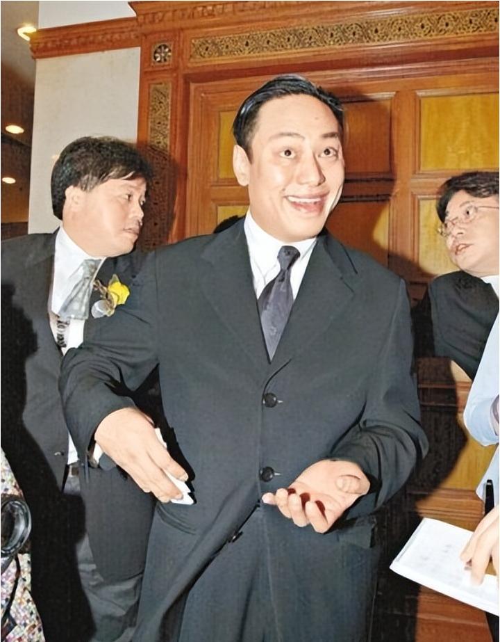 张子宇5数据全场最高：15中11高效24+11+2帽 连中关键球制胜