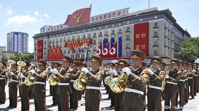 中国血统!雄鹿十号签选双能卫伯里斯 舆论呼吁中国男篮归化他