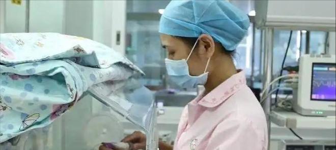 达成个人协议！4300万英镑，法国兽腰将签约曼联