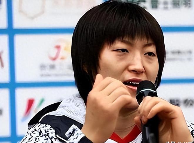 麦蒂预测:文班亚马新赛季率领马刺夺冠 包揽三项MVP+DPOY