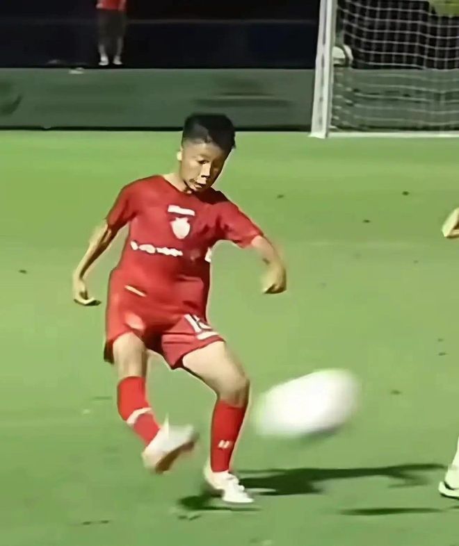 三连胜领跑东区！詹皇轮休四巨合砍98分 大帝28+三双全能无比