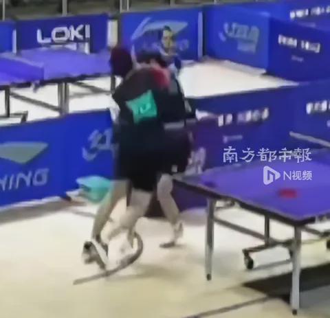 世界杯一战封神！18 岁小将完爆卡塞米罗！曼联 6000 万疯抢！