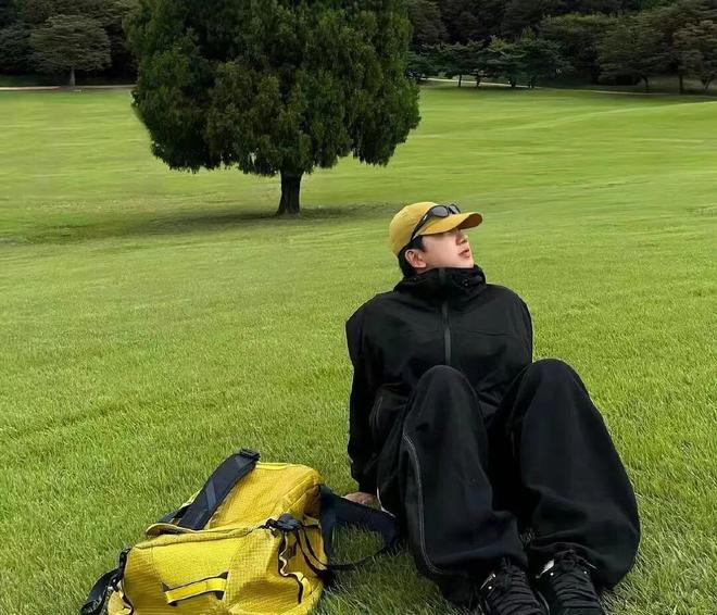 巴洛贡美足首秀梅开二度当选最佳